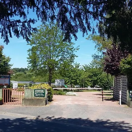 Camping Au Lac D'hautibus *