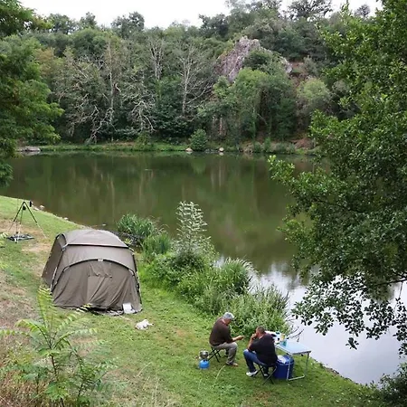 Camping Camping Au Lac D'hautibus *