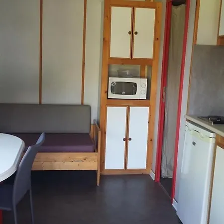 Camping Au Lac D'hautibus